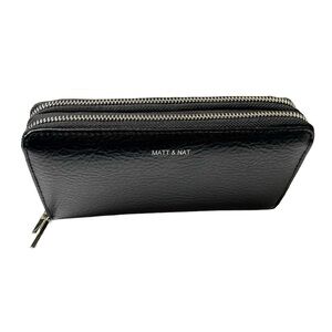 Matt & Nat Sublime Vegan Wallet, Double Zip, Black, 7.75L” x 4”W, NWOT